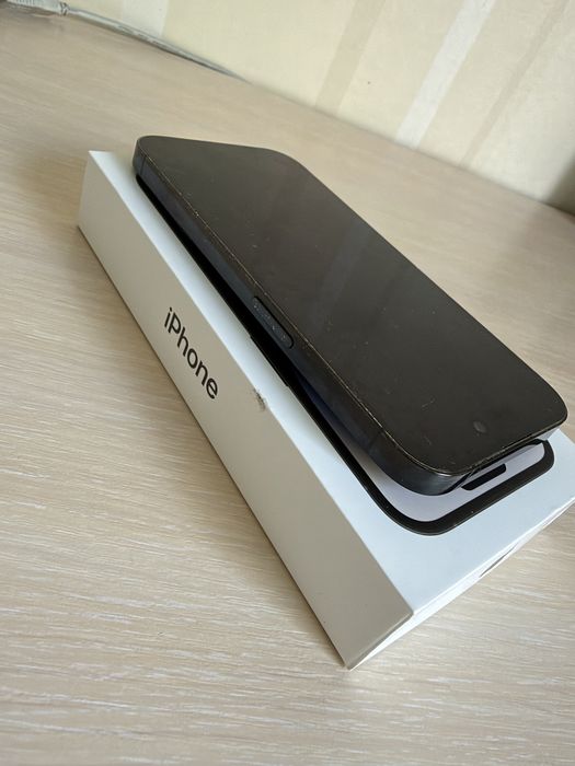 Смартфон iPhone 14 Pro на 128 ГБ