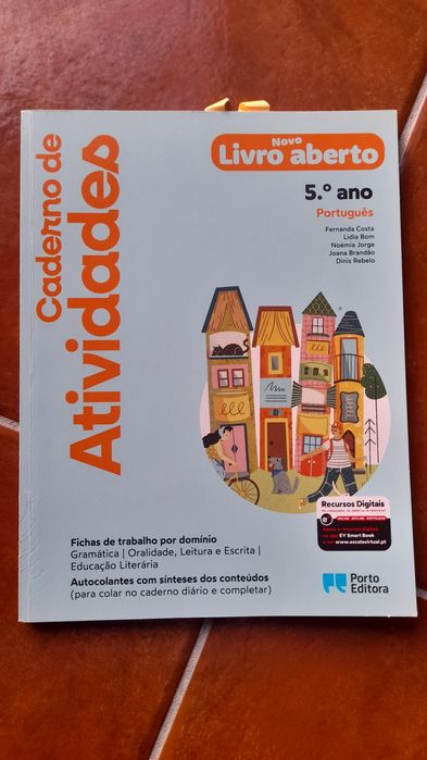 2 cadernos de atividades Português