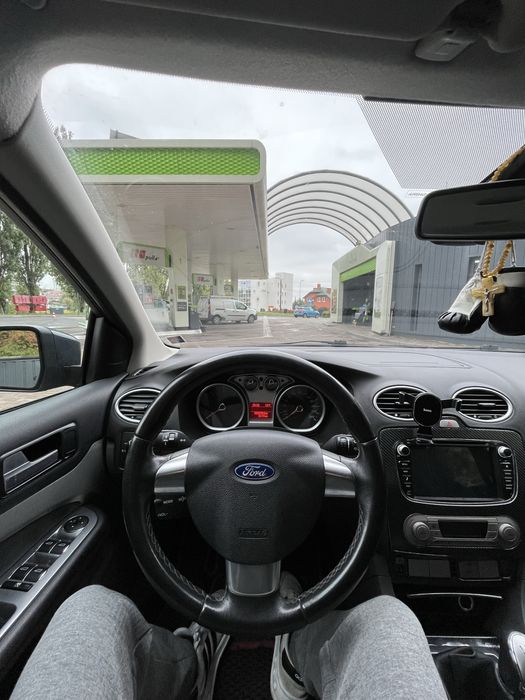 Ford Focus 2 Rest
