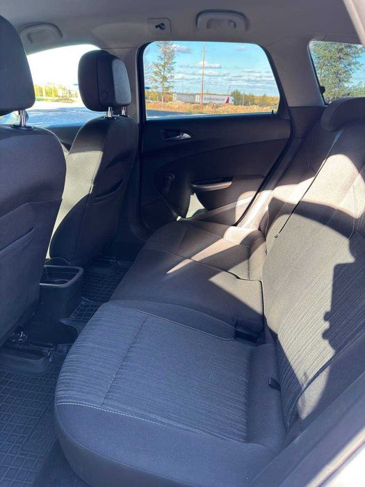 Продам Opel Astra J