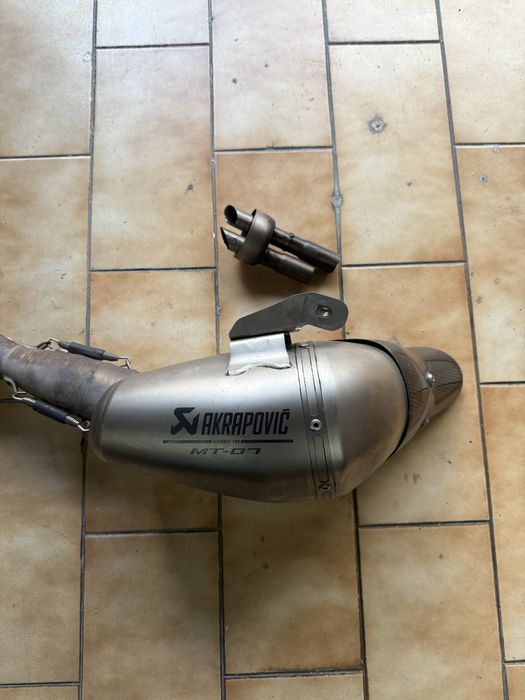 Escape Akrapovic Titanio Carbono Euro4 c/ Gravação a Laser MT07 Tracer 700 XSR 700