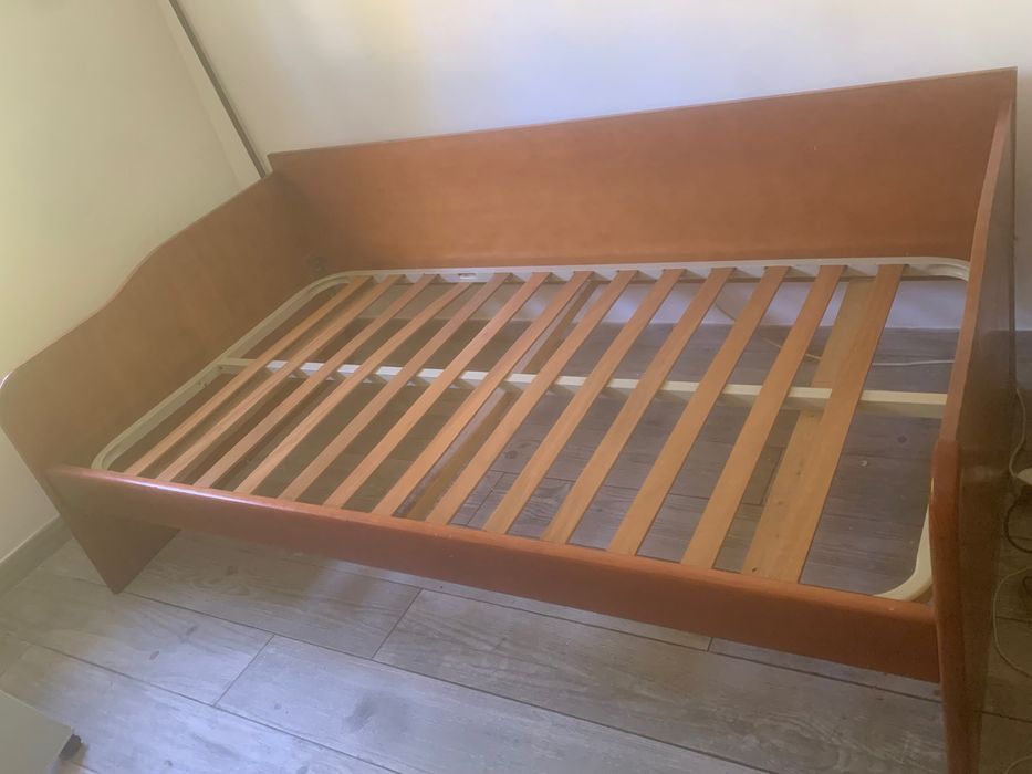 Cama de Solteiro com Gavetão de Arrumação  ou cama extra