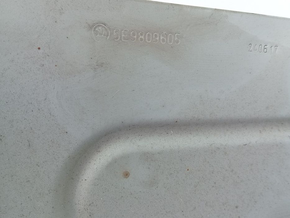 Painel trás esquerdo SKODA Octavia III Break (5E5)