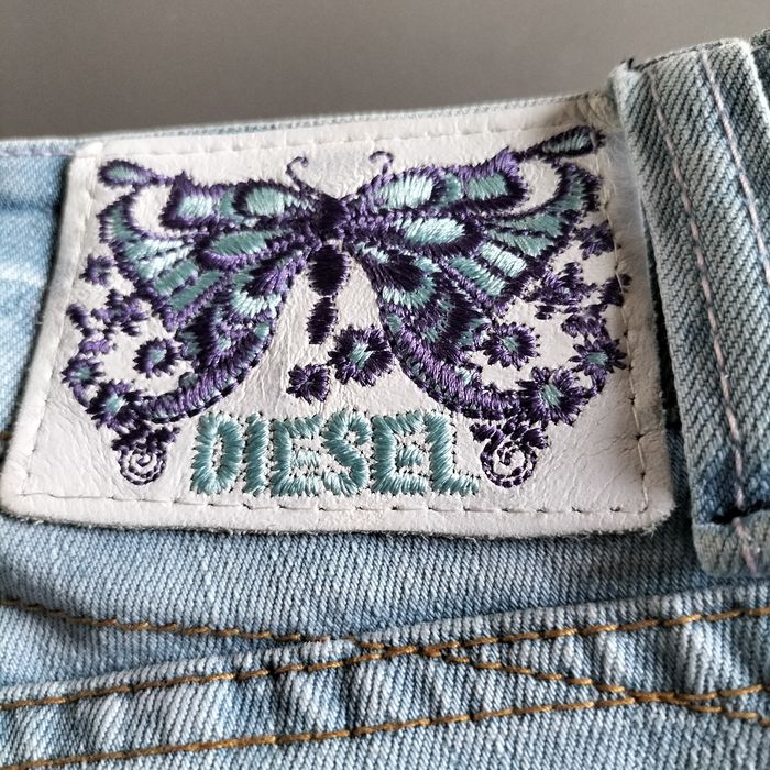 DIESEL spodnie damskie jeansy slim 
DIESEL Roxanne