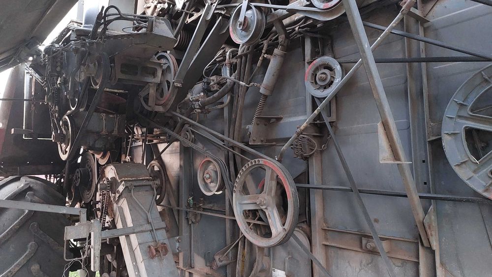 Комбайн "Акрос 530" в гарному стані