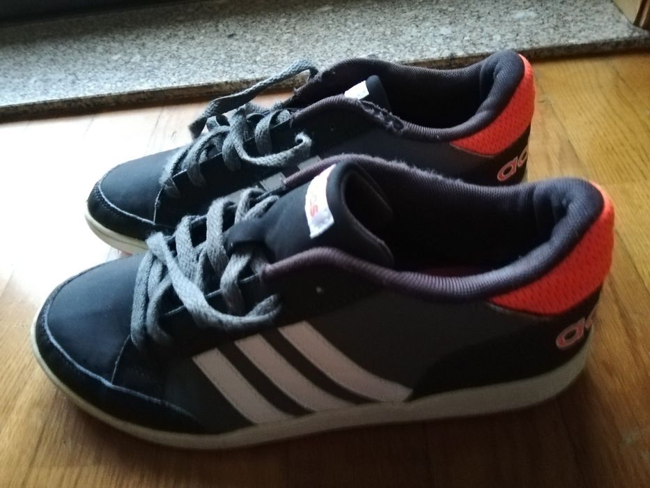 Ténis Adidas 39 1/3