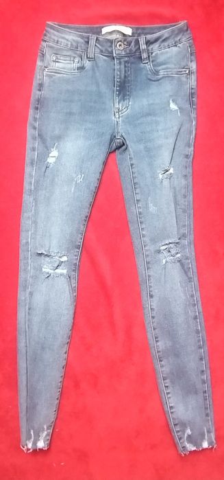 Dżinsy damskie niebieskie rozdarcia Re-dress