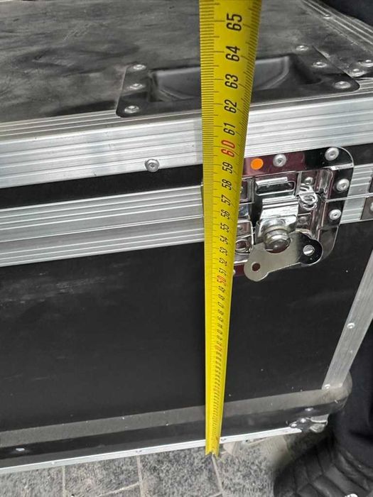 Професійний транспортний кейс на колесах (flight case)