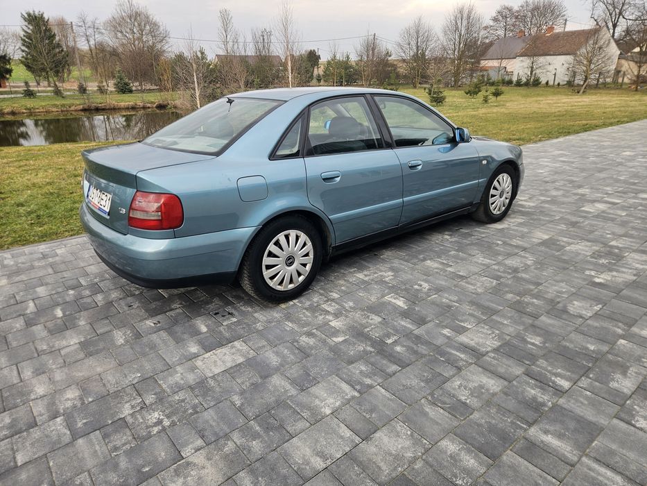 Audi A4 B5 1.6 benzyna lift, sedan, climatronic