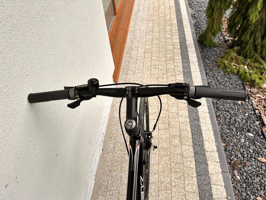 Rower TREK FX7,5 - szosowy, fitness, Alu - carbon, Shimano Deore LX, koła 28