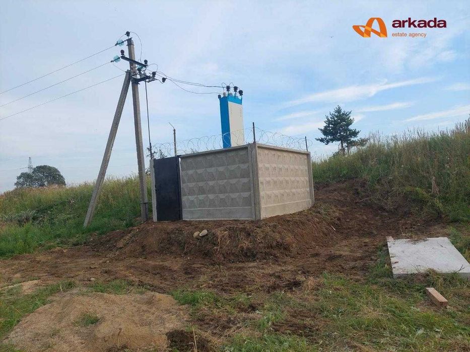 Продаю комерційну земельну ділянку в Калуші 2га. Електрика 250кВт.