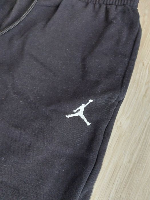 Spodnie Jordan dresowe 152