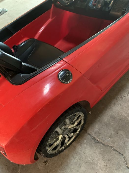 Elektryczny samochodzik dziecięcy audi