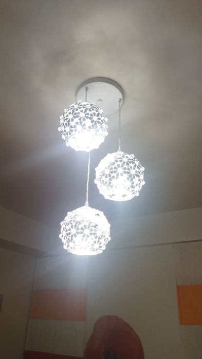 Candeiro branco lindo