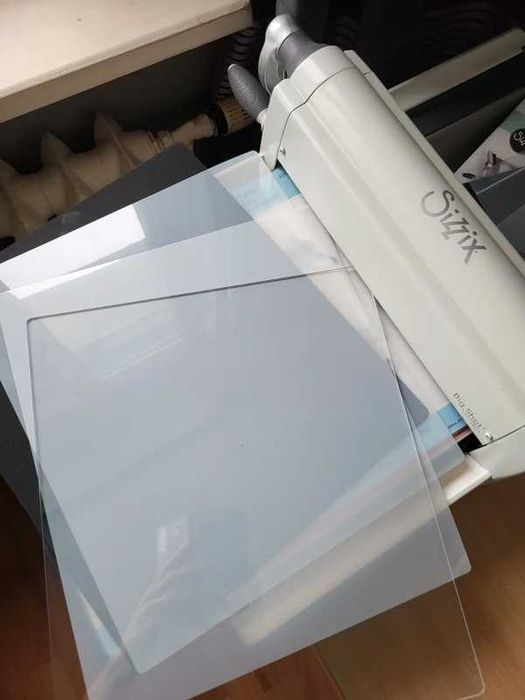 Maszyna tnąco-wytłaczająca Sizzix Big Shot Pro