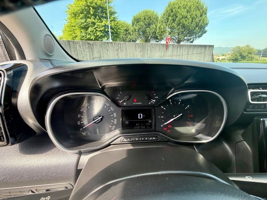 Citroën C3 Aircross 1.2
Modelo: C3 AIRCROSS (Compact SUV)