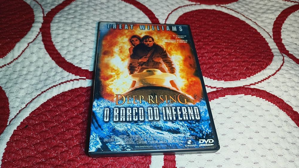 Deep Rising O barco do inferno