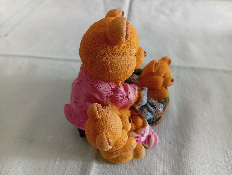 Estátua de Mãe ursa, com 3 ursinhos, vintage