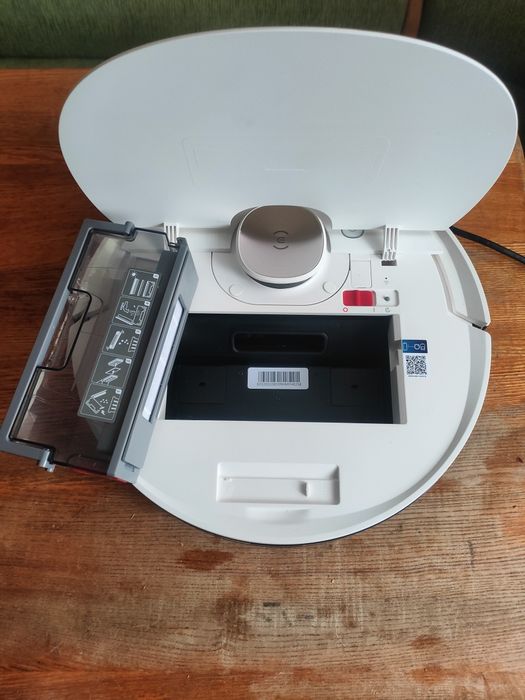 Робот-пылесос моющий Ecovacs DEEBOT OZMO N8