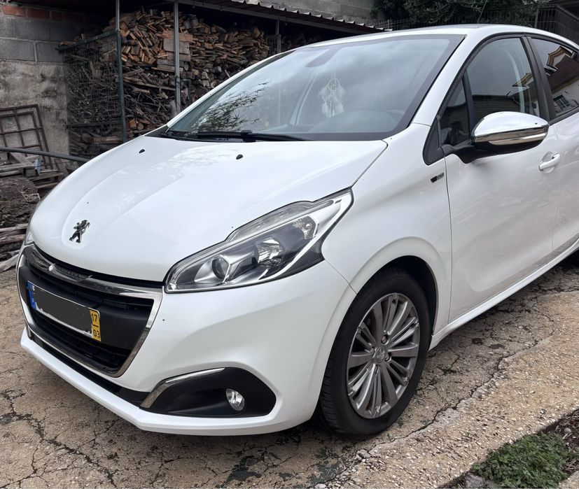 Peugeot 208  style. Nacional