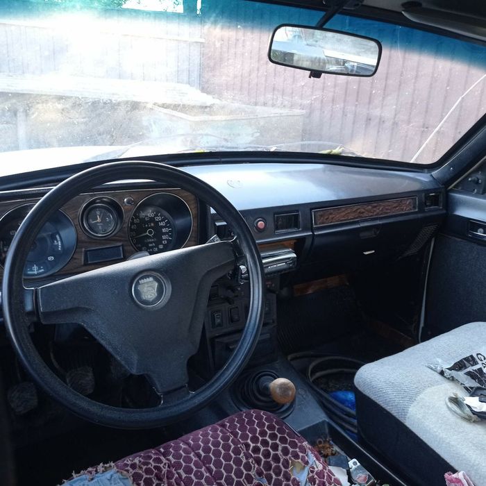 Волга 31029  машина біла