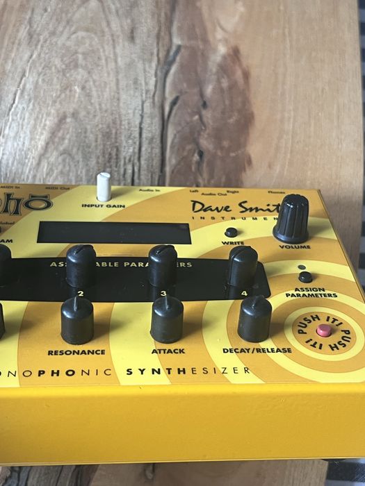 Syntezator dave smith mopho
