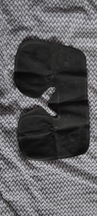 Zagłówek podróży składany