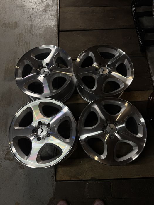 диски r17 5x112 ET37 8j ЦО66.6 brabus