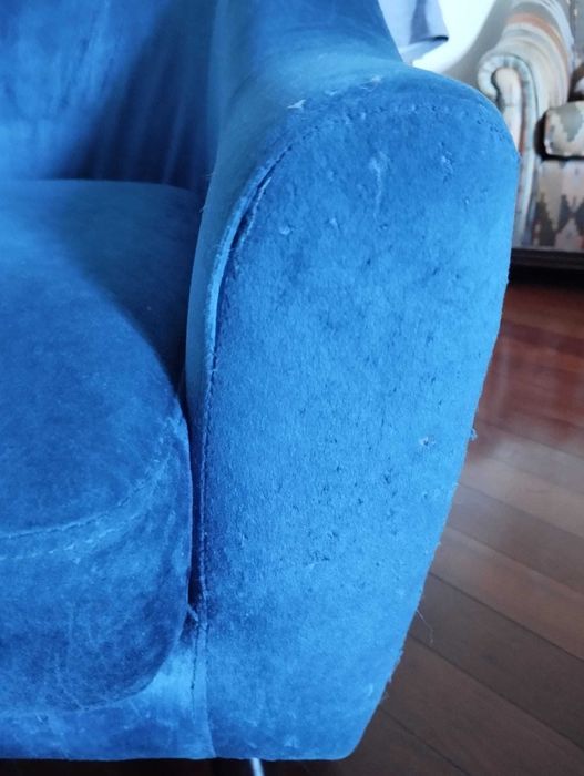 Cadeirão / Poltrona em Veludo Azul-Petróleo – Estilo Nórdico