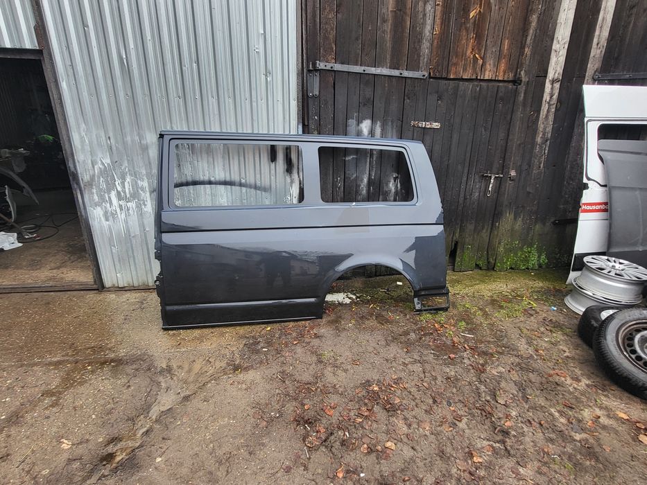 Bok lewy Blotnik tyl  Vw t6