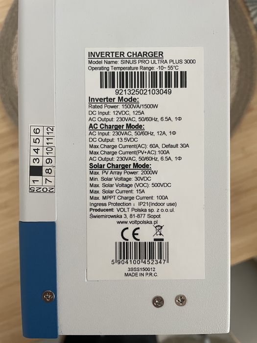 Inwerter solarny Volt Sinus Pro Ultra Plus 3000W 12/230V + 100 MPPT