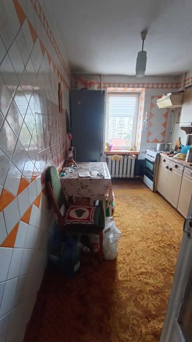Оренда кімнати в квартирі (9842)