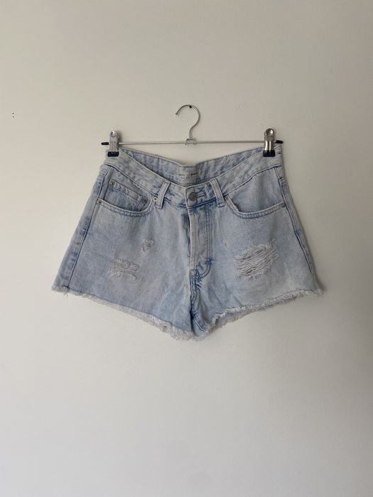 Calções de ganga clara curtos