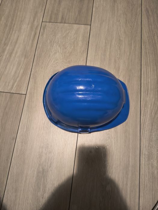 Kask ochronny  dla osoby dorosłej stan bdb