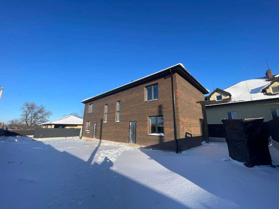 Продаж дуплекса на 4 житлових кімнати!