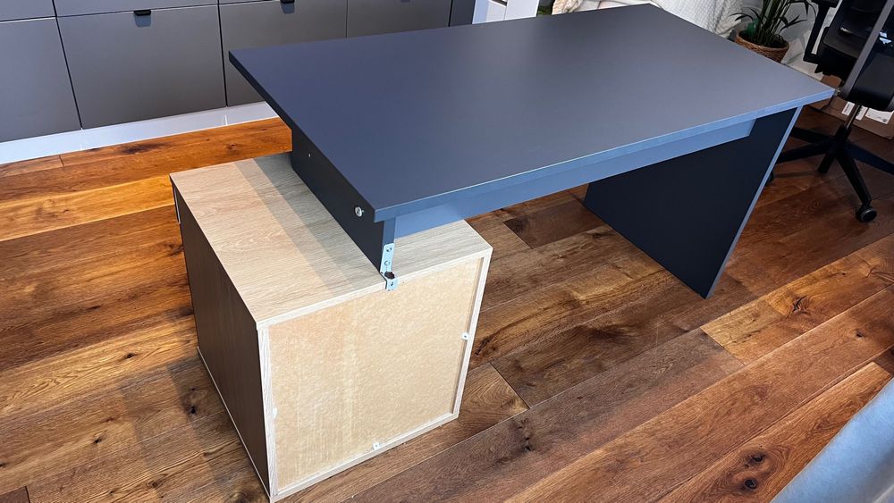 Biurko do pracy/pokoju dziecka