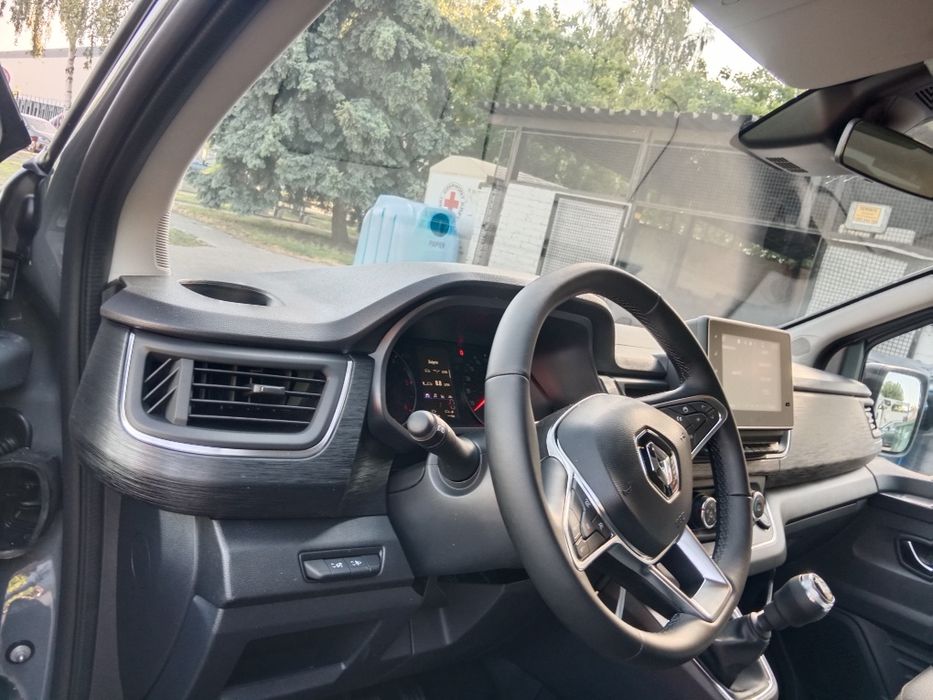 Sprzedam Renault Trafic 2.0 .2024r.43000przebieg