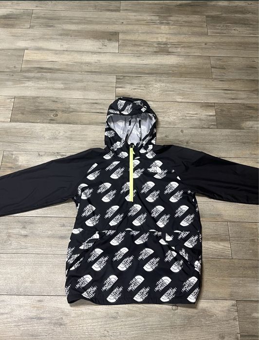 The North Face youth/junior вітровка all-over