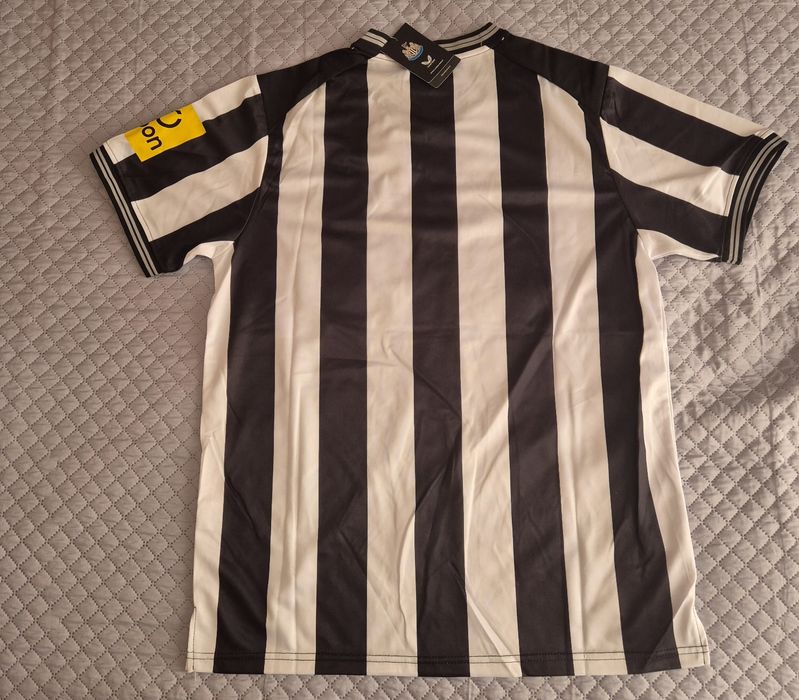 Camisola Newcastle epoca 23/24