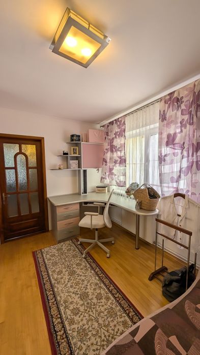 ТЕРМІНОВО!!! Продам будинок до центру 5 хв. їхати. Заїжджай і живи!