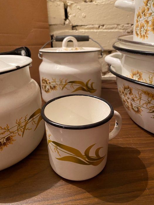 Продам новый набор эмалированной посуды!