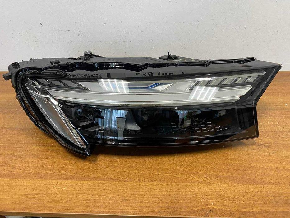 Фара фари оптика Audi Q7 4m laser рест  2024 Ауди ку7 Ауді лазер