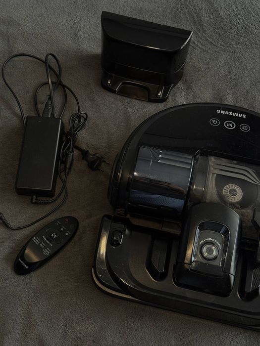 Продам Робот-пилосос Samsung VR20K9350WK/EV