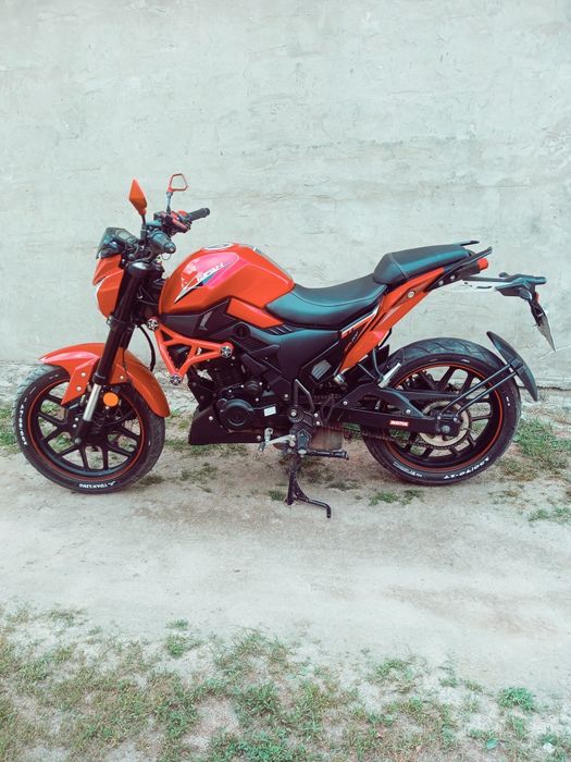 Продам ліфан SR200
