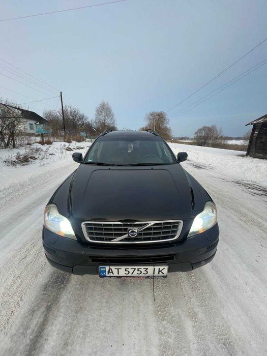 Автомобіль Volvo XC 90