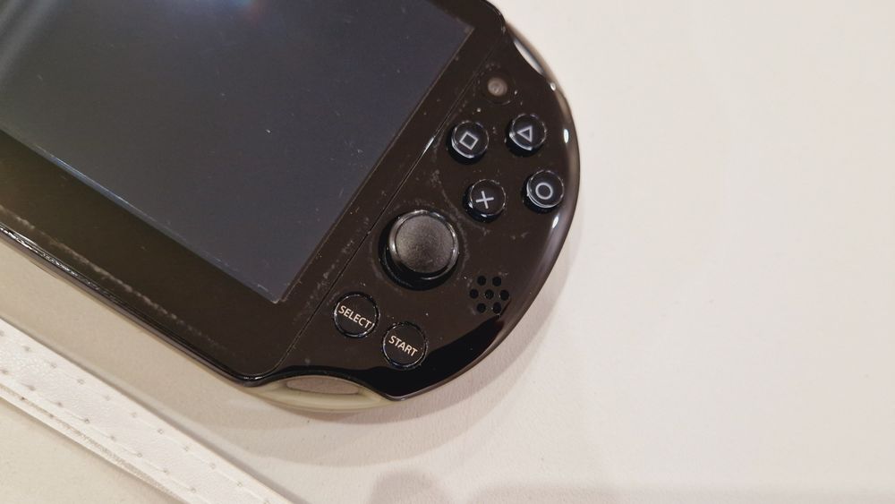 Sony Ps Vita Slim 64гиг 60игр +чехол!