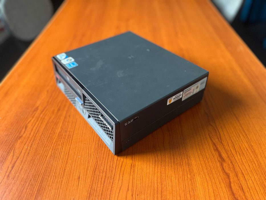 Lenovo ThinkCentre M58 USFF – E8400, 4 GB, 2×1 TB RAID0, Windows XP – retro PC