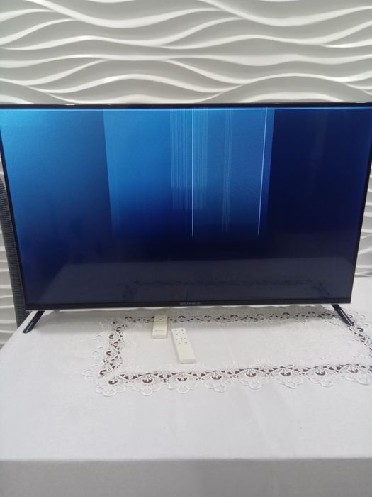 Продам телевізор на запчастини