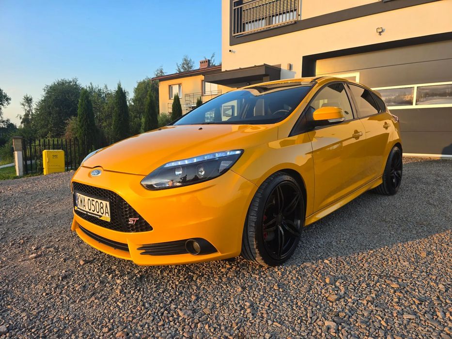 Ford Focus ST / 250 ps /  Bezwypadkowy / Zarejestrowany / GWARANCJA / Serwisowany