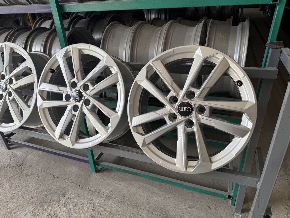 Оригінальні диски Audi 5/112 R17 6,5J ET43 8YO 601 025L.